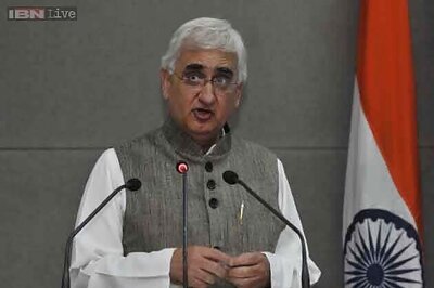 AAP is full of anarchist and third grade people: Salman Khurshid