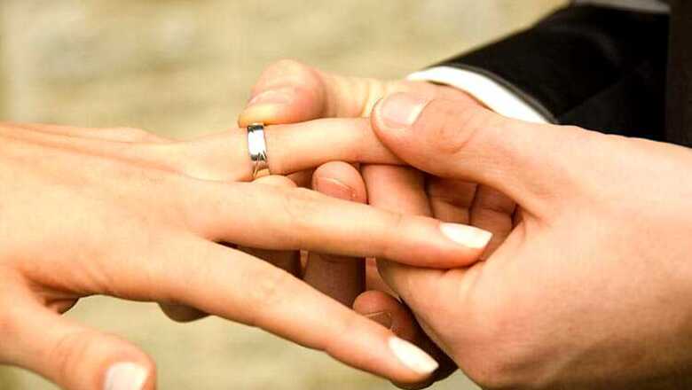 Saudi groom wears fake eyelashes; marriage called off