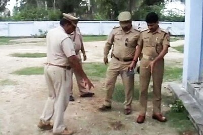Lucknow murder: Victim's kids join family dharna for CBI probe