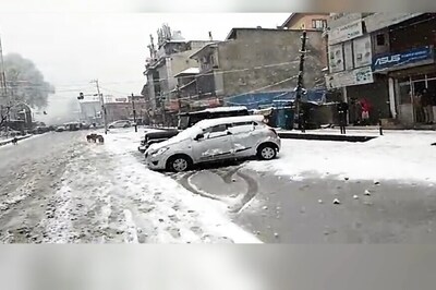 Fresh Snowfall in Kashmir, Jammu-Srinagar National Highway Closed