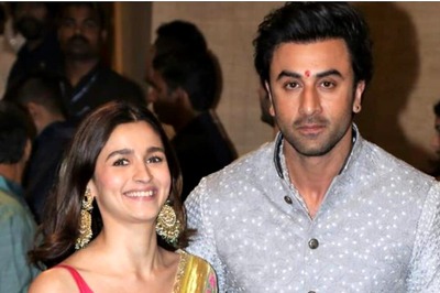 Alia Bhatt and Ranbir Kapoor Twin In Black As They Party Together; Inside Photos Go Viral