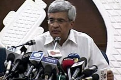 No threat to UPA Govt: Prakash Karat