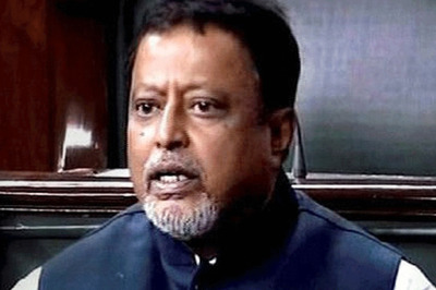 Calcutta High Court Sets Aside Arrest Warrant Against Mukul Roy