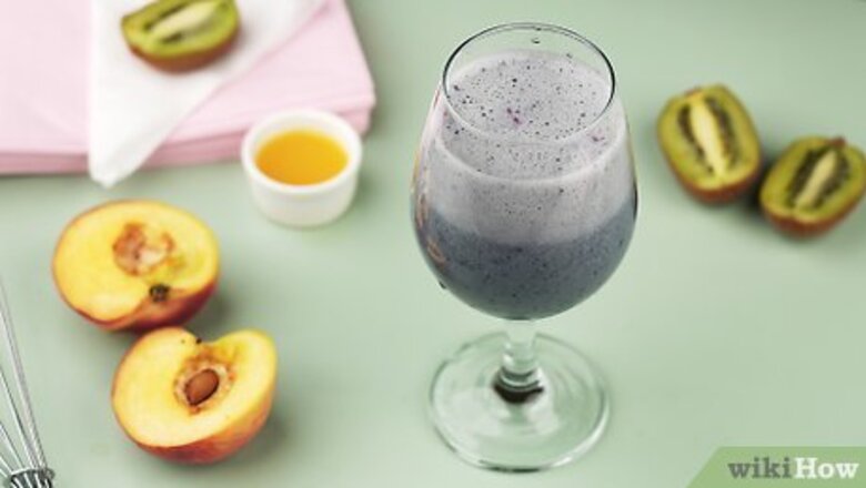 How to Make a Smoothie Without Milk or Ice