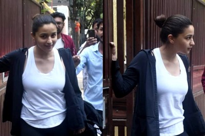Alia Bhatt Snapped After Her Yoga Session, Fans Call Her 'Super Fit Mommy'