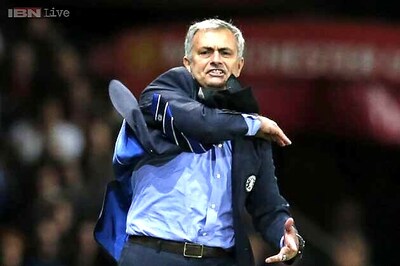 Trophies, not records matter to unbeaten Chelsea, says Mourinho