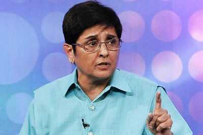 Puducherry Guv Kiran Bedi Accuses CM Narayanasamy of Crossing Line of Decorum