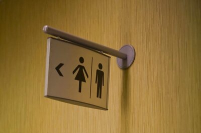 World Toilet Day 2019: 10 Basic Etiquettes to Follow When Using a Public Restroom
