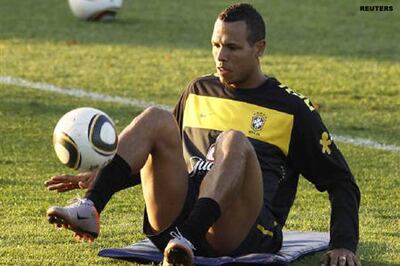 Not so fabulous warm-up for Luis Fabiano