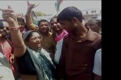 Congress MLA Seen Inciting People to Set Police Station Ablaze in MP