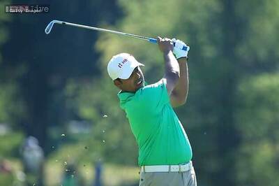 Lahiri shoots stunning 8-under to take lead at European Masters