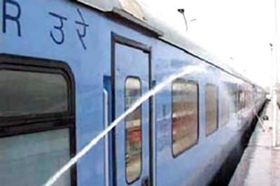 Narrow Escape for Passengers as Ahmedabad-Puri Express Travels 10 km Without Engine