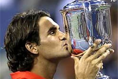 Federer back on track with US Open win