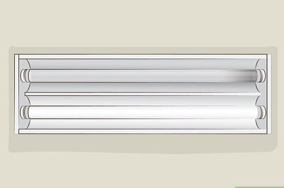 How to Test Fluorescent Bulbs