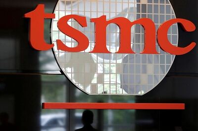 Taiwanese Chipmaker TSMC Plans To Build $12 Billion Semiconductor Plant in US
