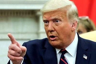 U.S. asks Supreme Court to review decision requiring Trump to unblock critics on Twitter