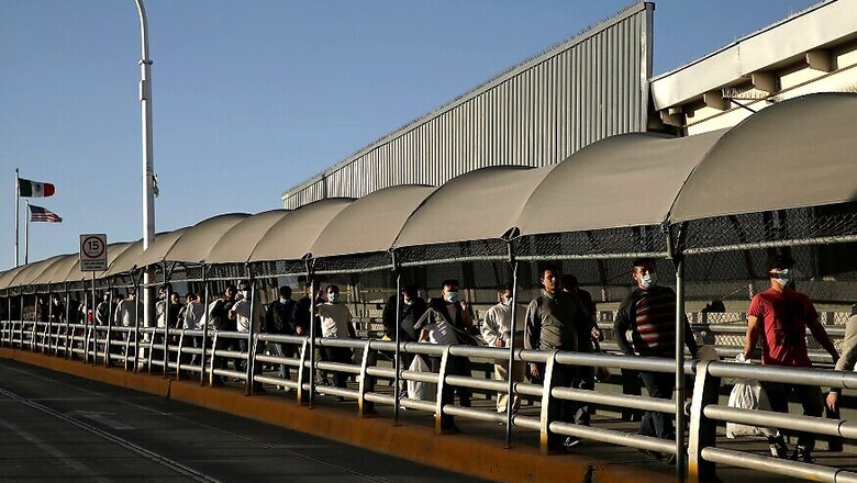 Mexico Returns Central Americans, Empties Migrant Centres
