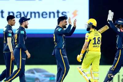 ‘The Magician’: Twitter Bows Down to Rashid Khan for Removing Moeen Ali, Ben Stokes in IPL 2023 Opener