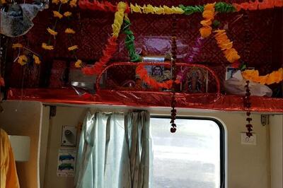 Coach in Kashi Mahakal Express Turns Into Mini Temple as Rly Officials Reserve Seat for Lord Shiva