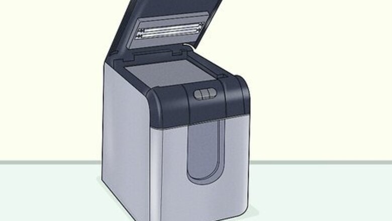 How to Shred Paper in a Shredding Machine