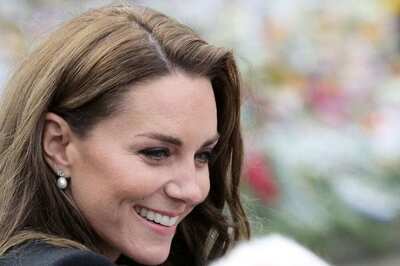 New Portrait Of Kate Middleton Sparks Online Debate; Critics Say 'Looks Nothing Like Princess Of Wales'