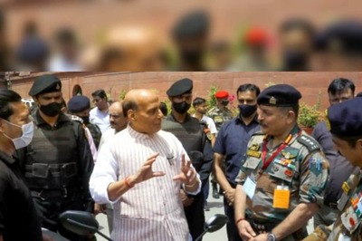 Defence Minister, Army Officials Receive Demo of Electric Cars Ahead of Fleet Induction