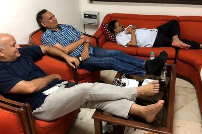 Kejriwal and His Ministers Spend Second Night at L-G's Waiting Room, Won't Budge Till Demands Met