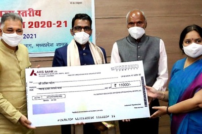 Madhya Pradesh Govt Honours 27 Academicians as Part of State Level Teacher's Award