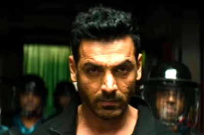 Attack Movie Review: Sloppy Execution Makes the John Abraham Starrer a Turbulent Ride