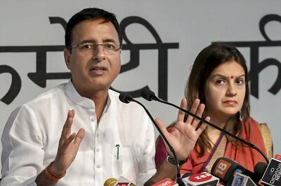 News LIVE: Congress, BJP Level Charges at Each Other Over Cambridge Analytica Links