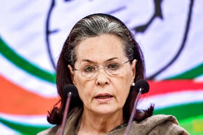 CWC Urges Sonia Gandhi to Continue as Interim Chief after She Offers to Resign, AICC Session Soon
