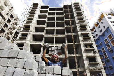 Maharashtra Govt Temporarily Reduces Stamp Duty to 2% to Boost Demand in Real Estate Amid Slowdown