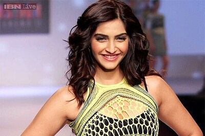 Snapshot: Prateik, Sophie cheer for Sonam Kapoor as she walks the ramp