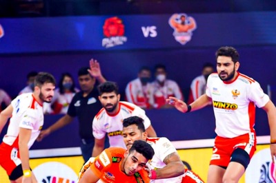 Puneri Paltan's Youngsters Outclass Gujarat Giants' Experienced Defence 33-26 in PKL