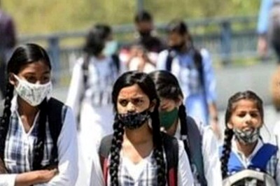 Pandering to Religious Minorities, Short Shrift to Linguistic Ones