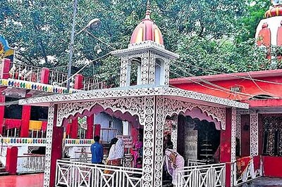 Wearing branded shoes and clothes, two men loot Rs 7.5 lakh from a temple in just 15 minutes