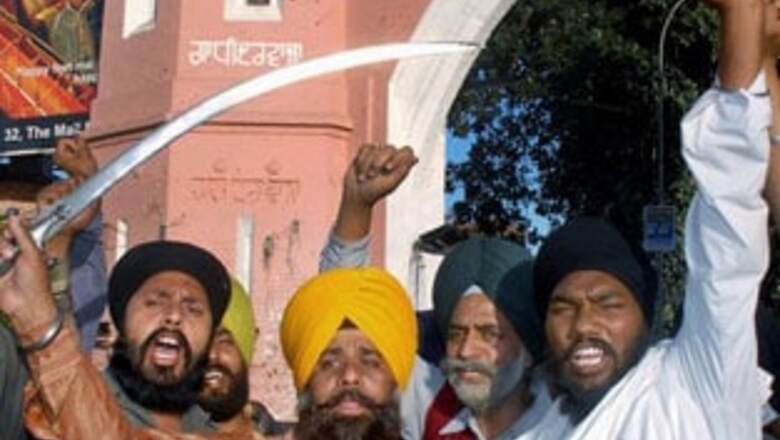 Sikhs protest outside Austrian embassy in Delhi