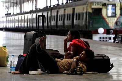 Bandh disrupts 192 trains, 73 cancelled