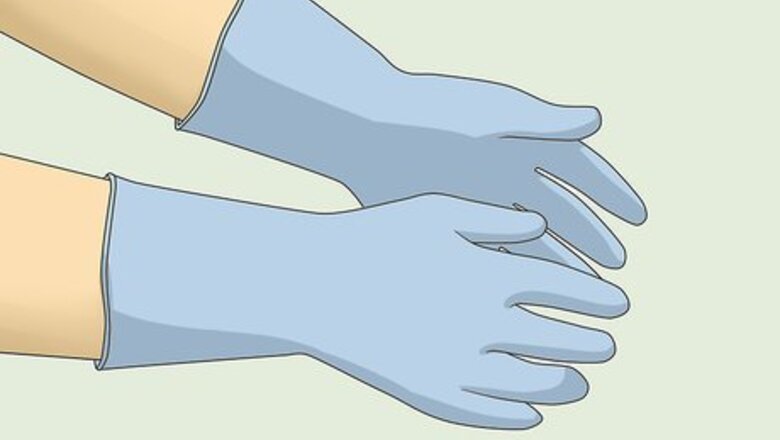 How to Clean a Garbage Can