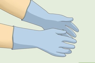 How to Clean a Garbage Can