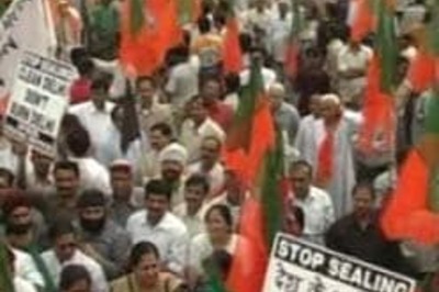 Centre appeals for Delhi traders in SC