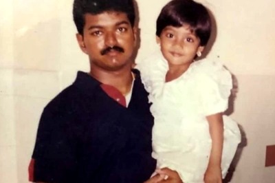 Actress Hima Bindhu's Childhood Picture With Thalapathy Vijay Goes Viral