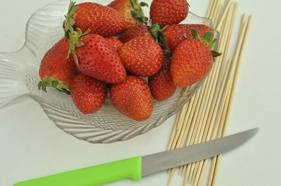 How to Make Strawberry Flowers