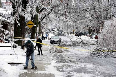 Ice storm leaves thousands powerless in US, Canada, over 20 dead