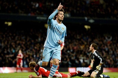 Silva signs new five-year Manchester City deal