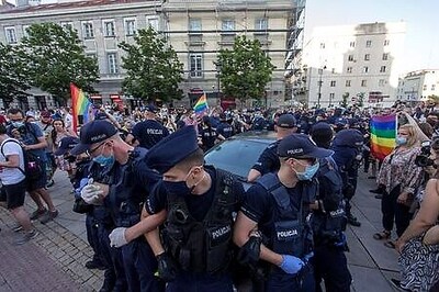 Protesters try to block detention of Polish LGBT activist