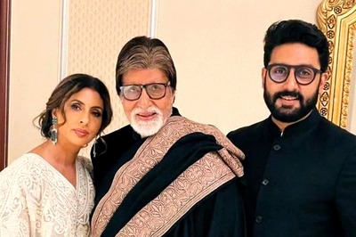 Shweta Bachchan Gifts Fans an Adorable Pic With Amitabh Bachchan and Abhishek Bachchan, See Here