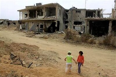 Syrian government and rebels recruit children to fight, says UN