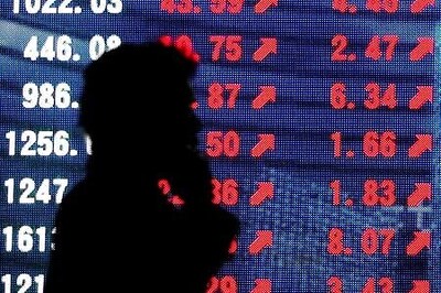 Global Markets: Shares, Dollar Climb As Fed Lays Out New Inflation Strategy