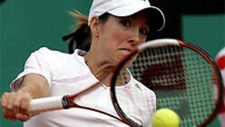 Henin-Hardenne enters French Open QFs